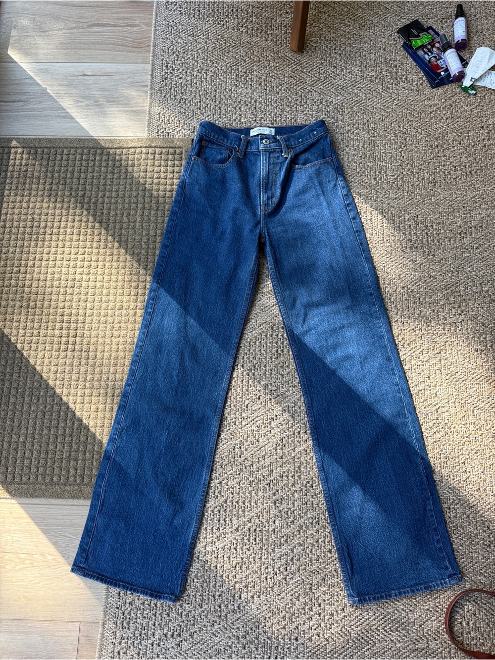 Abercrombie 90s Relaxed Jean High Rise - 25 Long